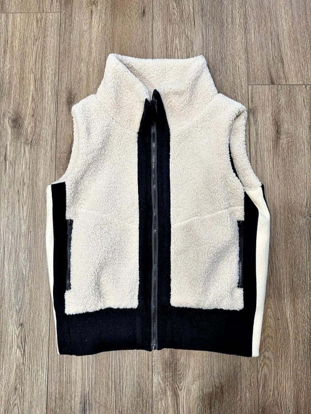 Elan Vest Color Block Teddy Jacket